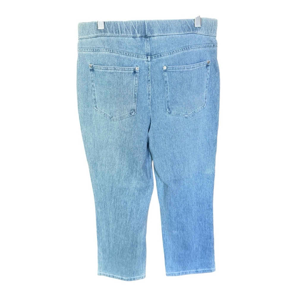 Light Blue Jeans with Button Detail - Picture 7 of 9